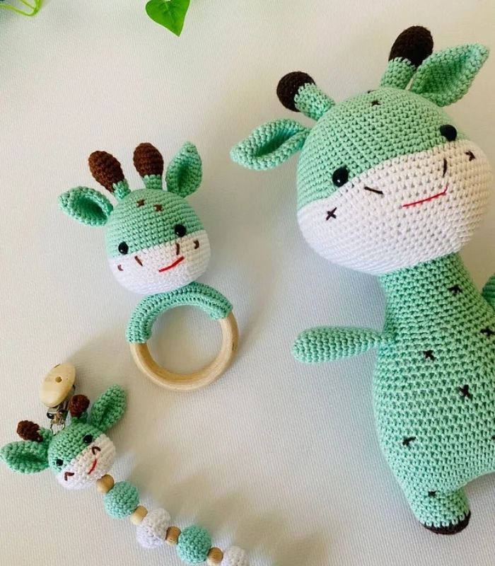 Açık Yeşil Zürafa Üçlü Set Amigurumi Açık Yeşil Zürafa Üçlü Set Amigurumi