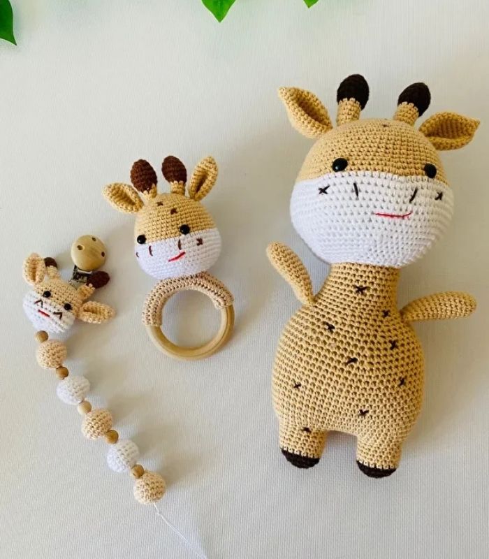 Bej Zürafa Üçlü Set Amigurumi Bej Zürafa Üçlü Set Amigurumi