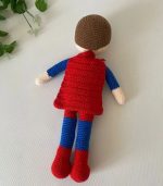 El Örgüsü Superman Figürlü Amigurumi Bebek