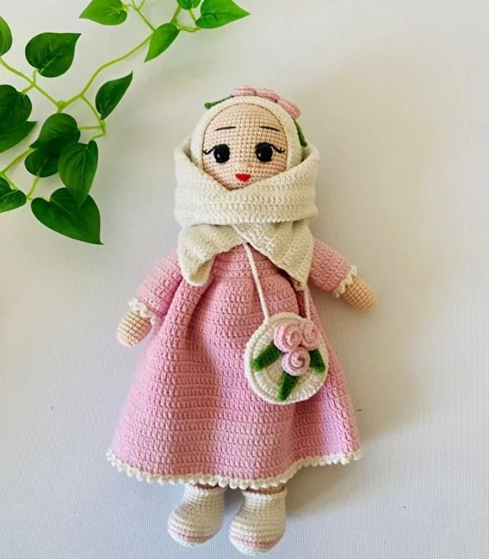 Pudra Pembesi Aden Tesettürlü Bebek Amigurumi