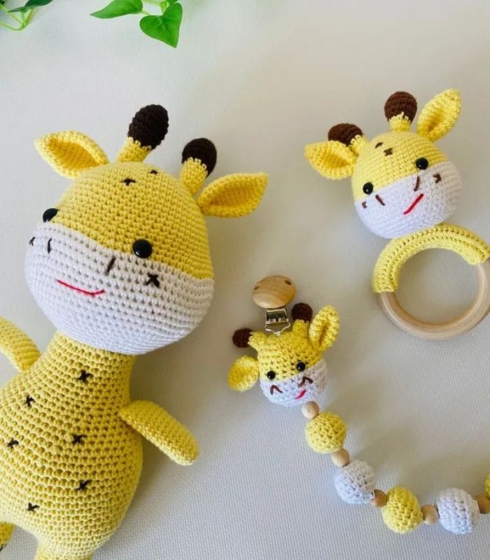 Sarı Zürafa Üçlü Set Amigurumi Sarı Zürafa Üçlü Set Amigurumi