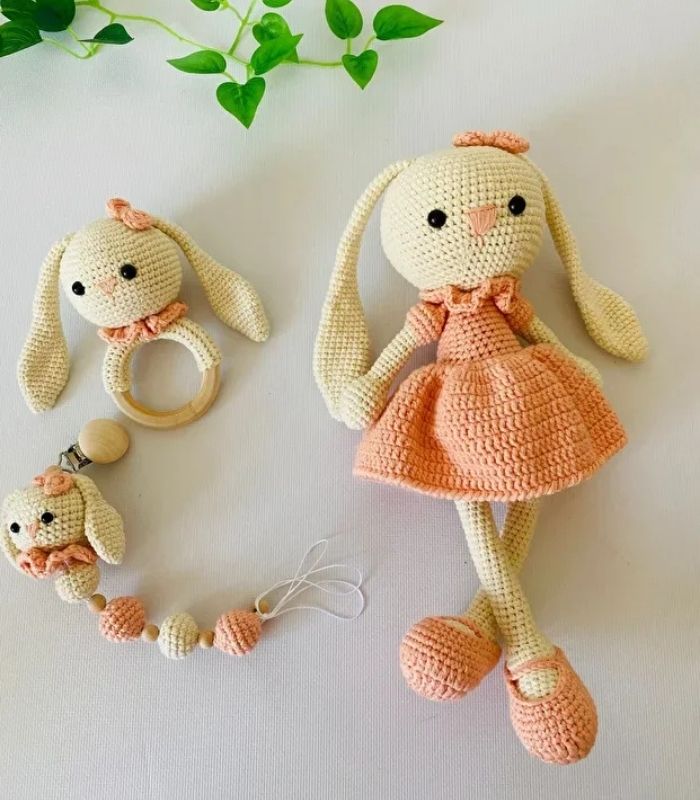 Uzunkulak Tavşan Üçlü Set Amigurumi